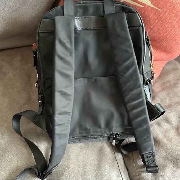 Lo & Sons The Beacon Backpack - Picture 8 of 14